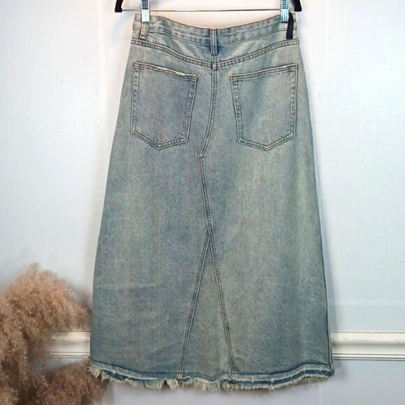 GIANNI BINI Lady Luck light-wash denim midi skirt size 27 - Picture 9 of 14